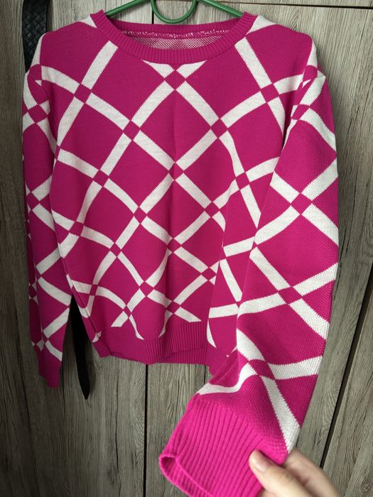 Свитер, новый 46-48