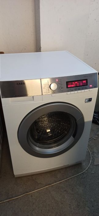 Пральна машинка AEGна 10кг.