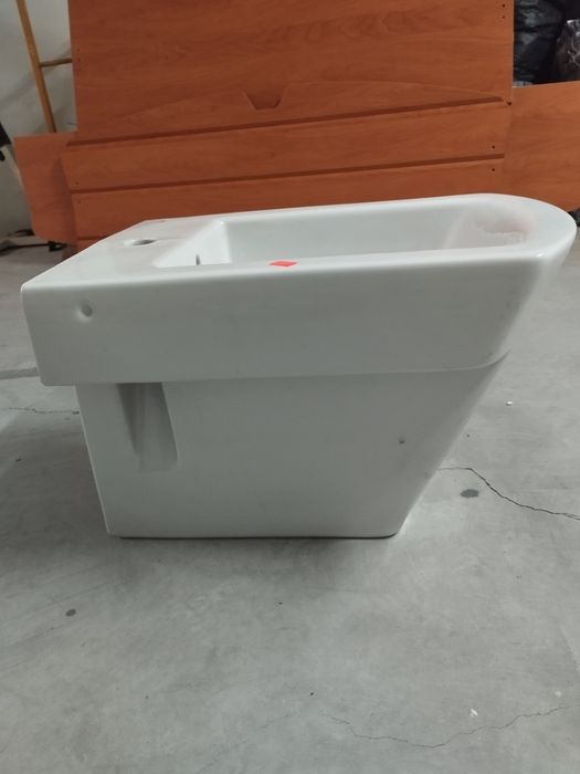 Bidé roca hall novo Venteira • OLX.pt