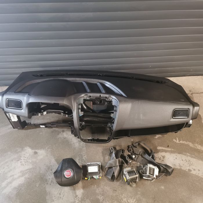 Deska rozdzielcza poduszki komplet doblo II