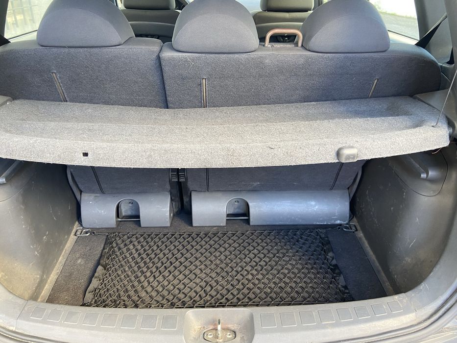 Mitsubishi Colt 2004