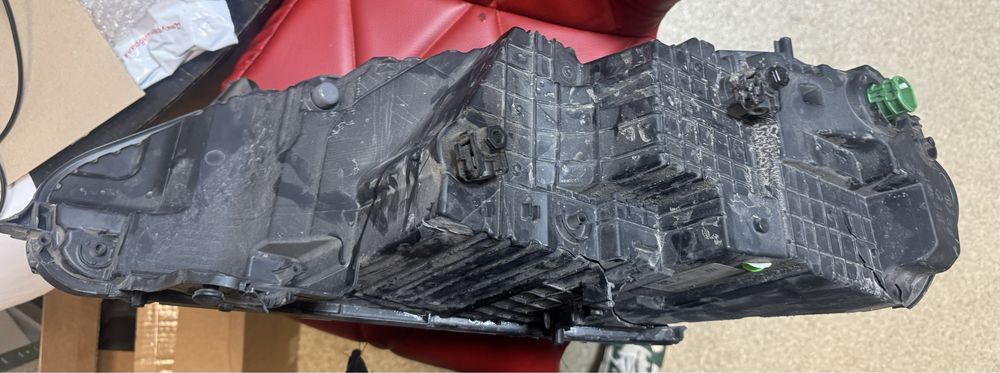 Фара dodge hornet