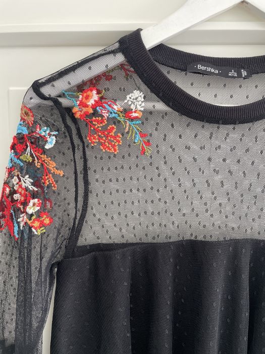 Bluzka siateczkowa damska czarna bershka elegancka