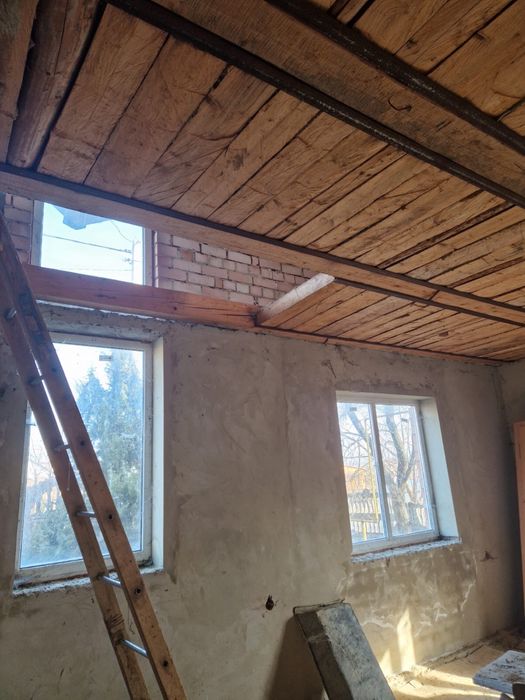 Продаж будинку в р-ні Роща ( верх)