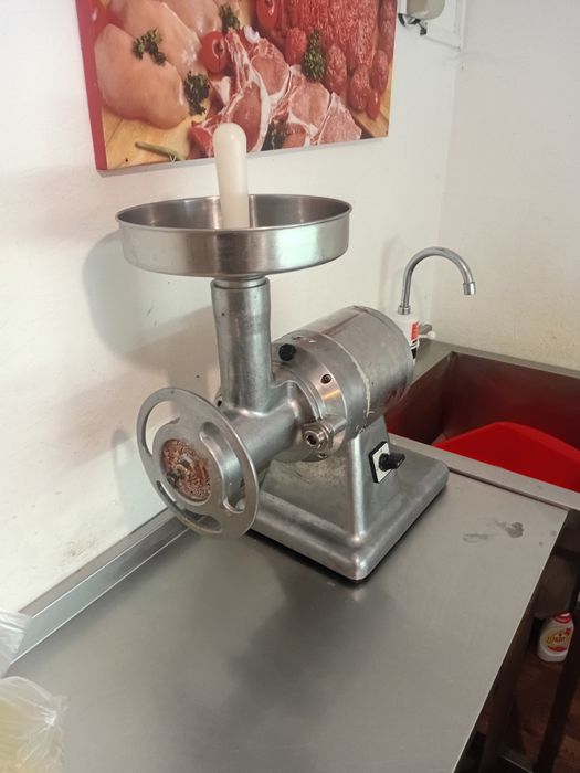 Мясорубка професійна
