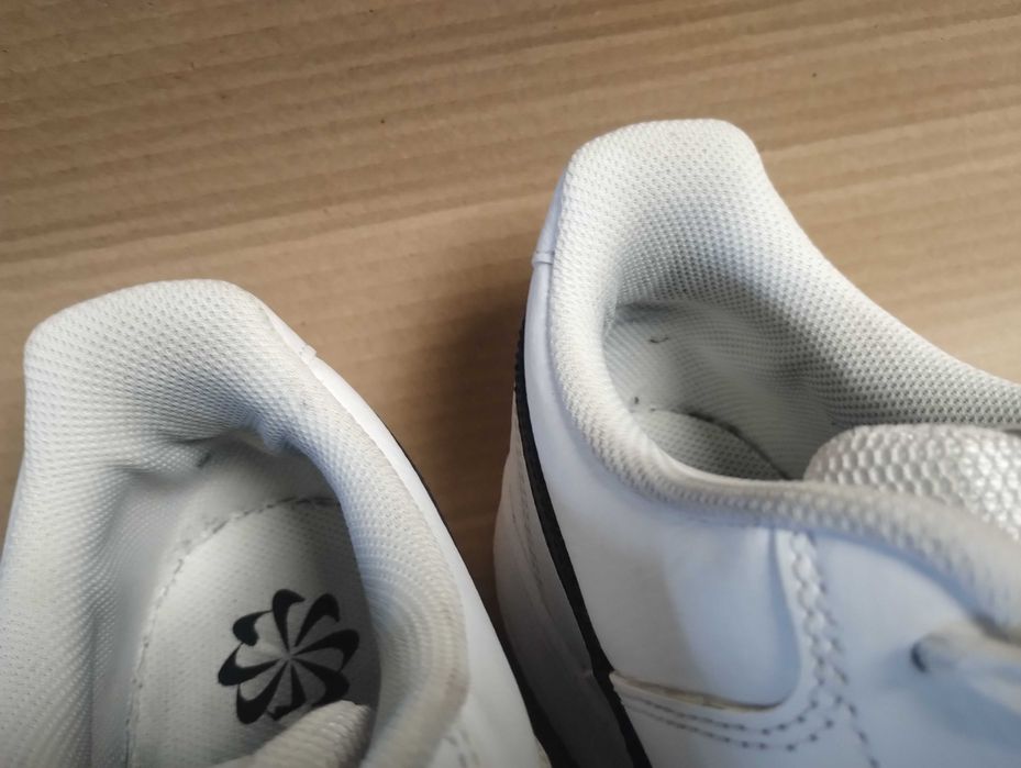 buty sportowe Nike Court 44,5