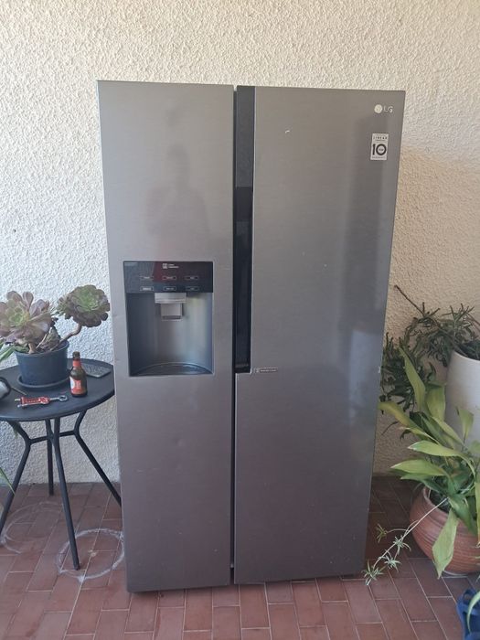 Frigorífico americano, a funcionar perfeitamente