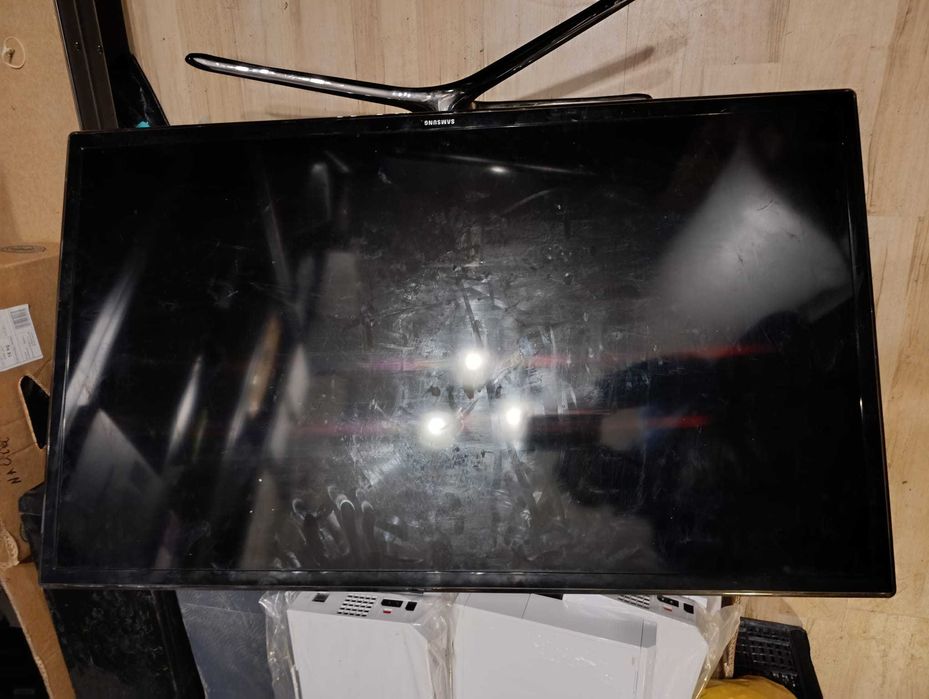 Tv Samsung 40 cali + Smart, Philips 32 Sharp 32 Funai 27 Lg 26 Asus 22