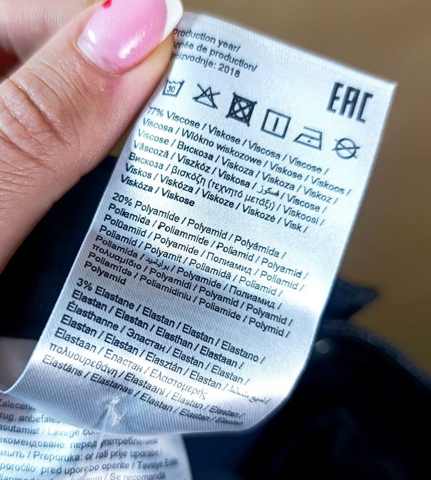 Vila spodnie damskie czarne ekoskóra nowe legginsy woskowane M