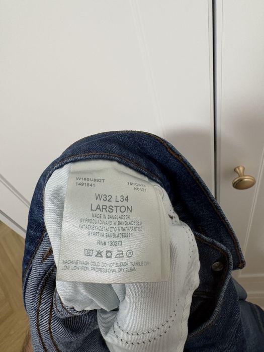 Jeansy Wrangler Larston