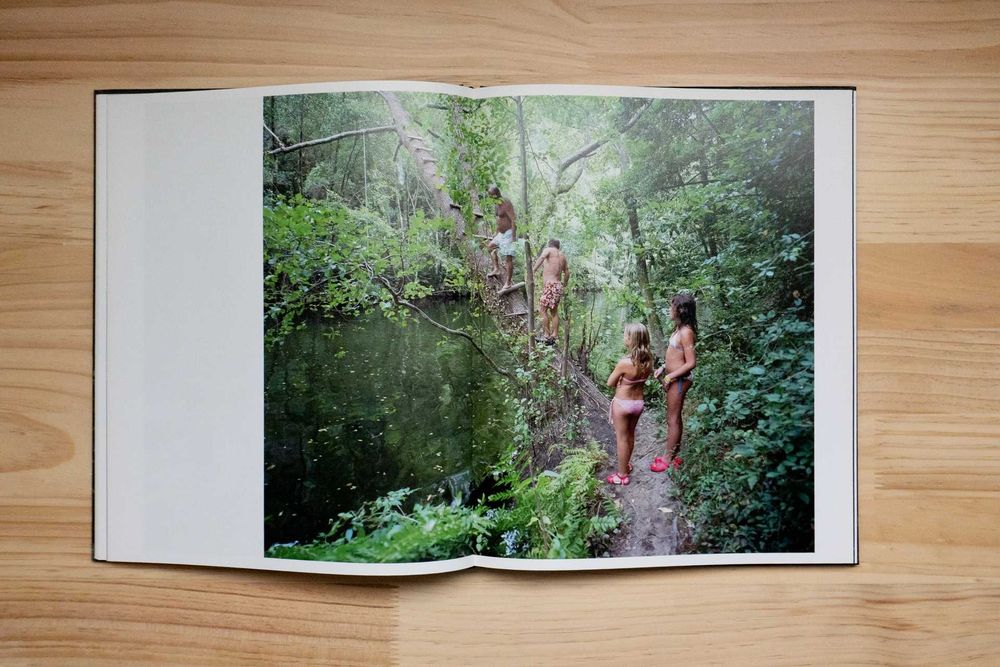 Fotolivro "Fluvial" de Tito Mouraz, Dewi Lewis, 2019