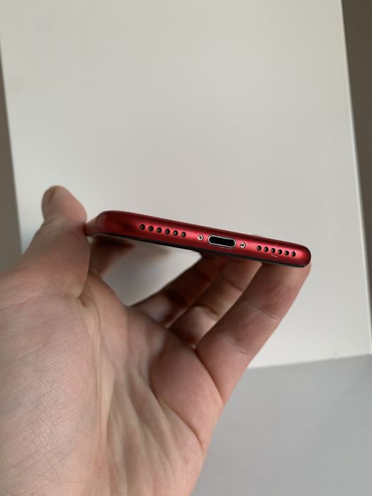 iPhone SE 2020 64gb Red