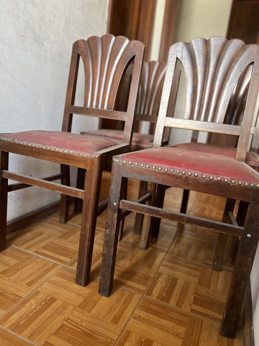 Conjunto 4 cadeiras madeira e pele para restauro
