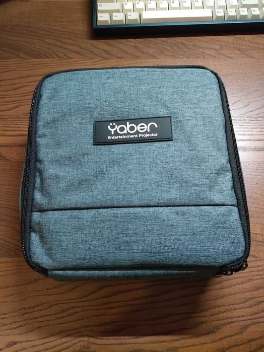 Mini Projetor Portátil Yaber V5