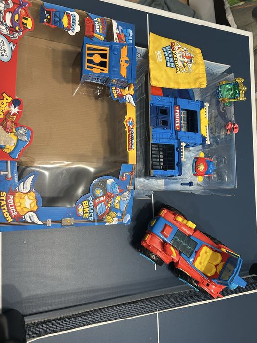 Super zings policja auto  zestawy