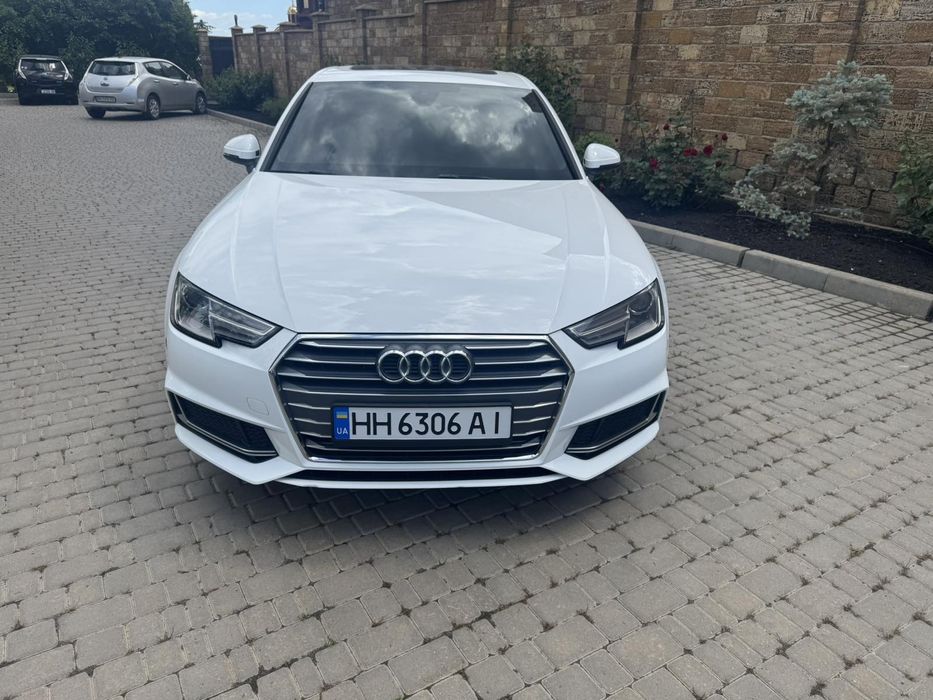 Audi a4 автомат в белом цвете 2019 г 2.0 бензин ауди а4