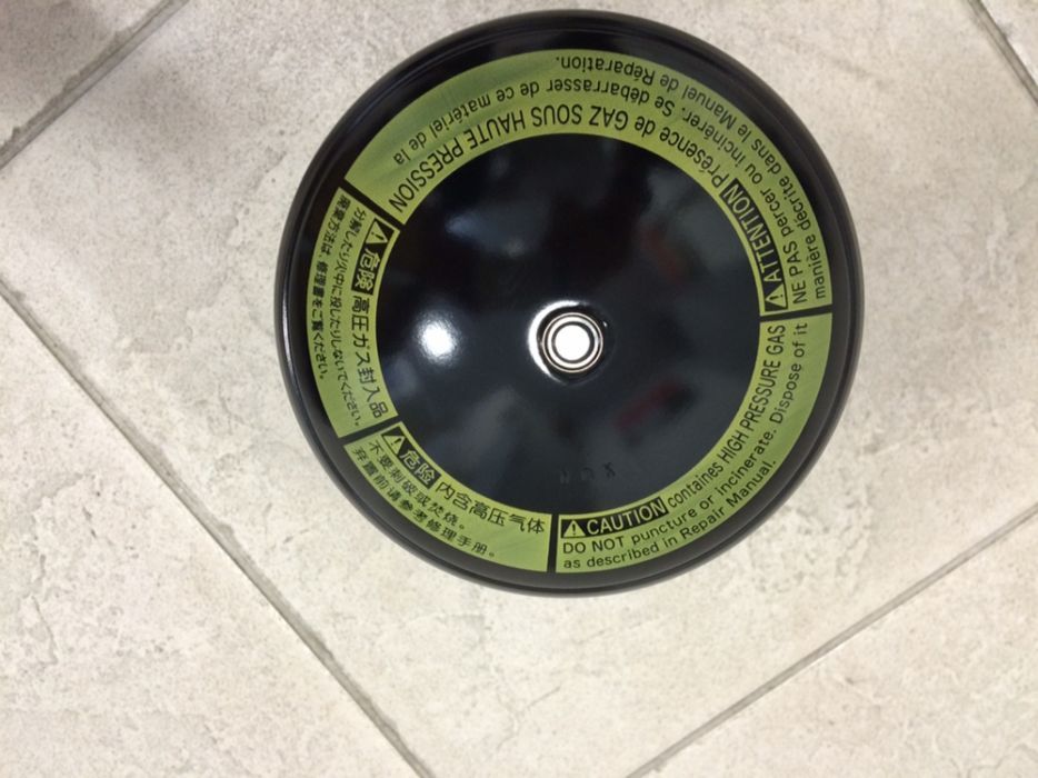 гидроаккумулятор подвески 49141-60010.Toyota Land Cruiser 100новый б