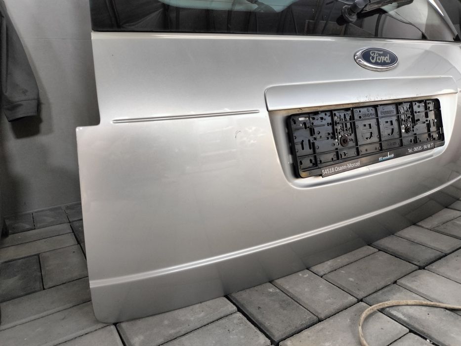 Кришка багажника Ford Focus C-Max