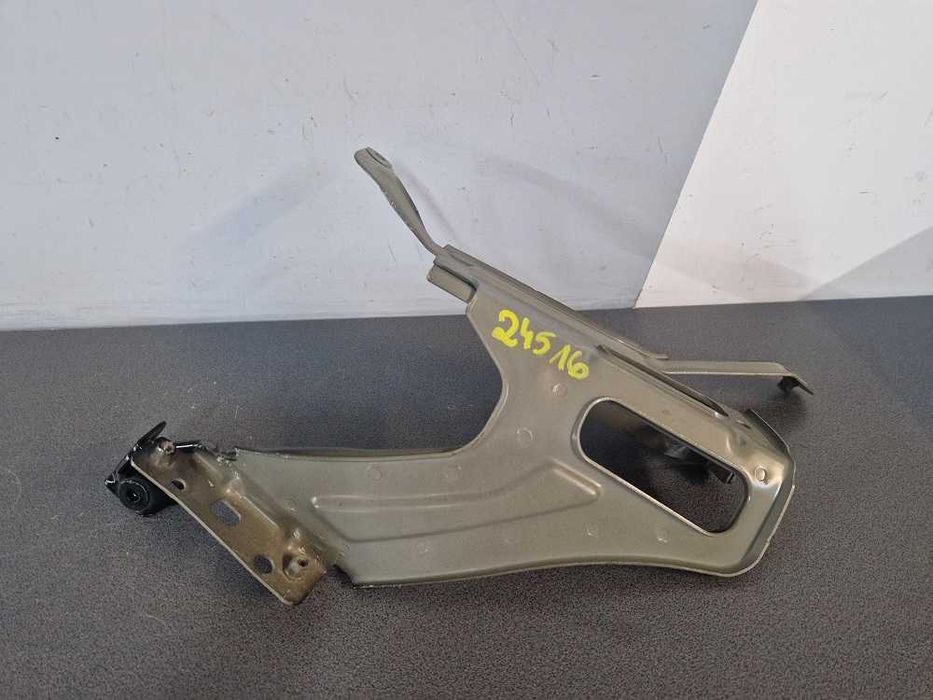 Audi A6 C8 4K0 Wspornik Mocowanie Błotnika Lewy Przód