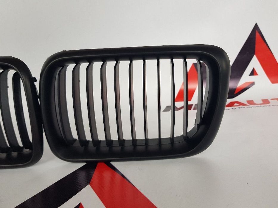 Grelhas Frontais BMW E36 Facelift Preto Matte