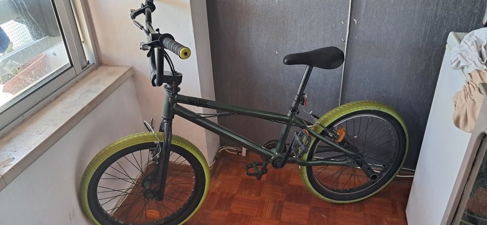 Bicicleta bmx usada
