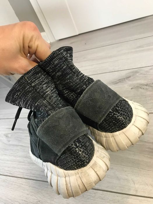 Buty Adidas Tubular Doom Primeknit rozm. 43,5