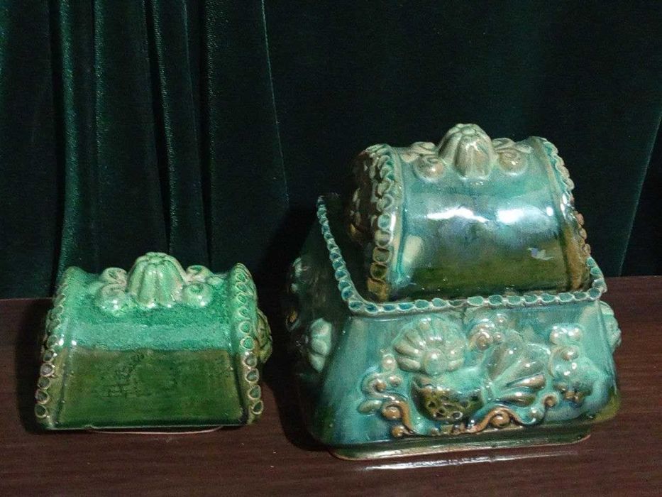 Капилка Шкатулка в форме шкатулки.