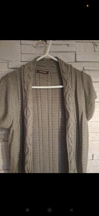 Sweterek narzutka rozmiar 38