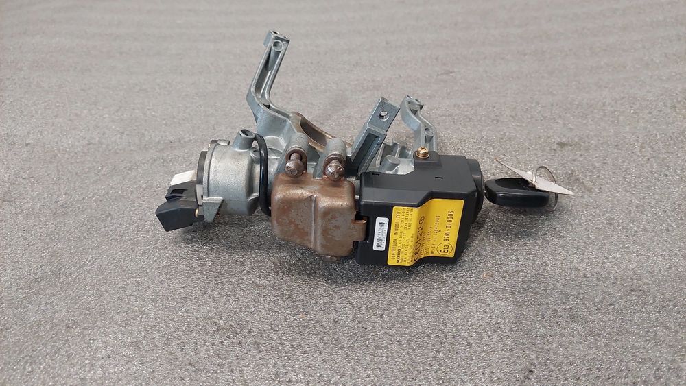 Canhão da ignição SUZUKI Liana Sedan (ER, RH_)