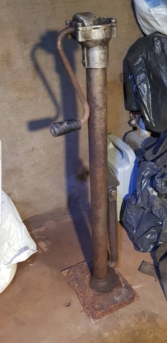 Продам книгу по ремонту Москвич Ваз