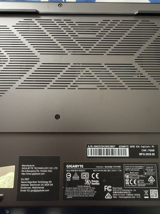 Laptop Gigabyte Aero x16 jak nowy