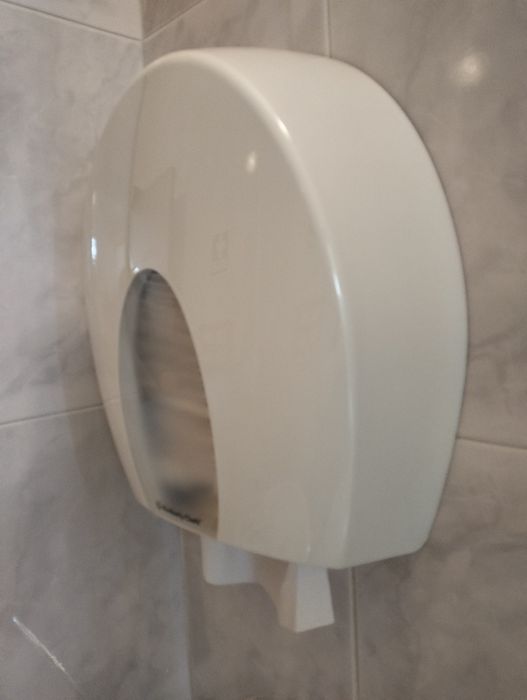 Dispensador de papel para mãos WC