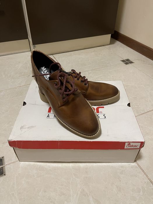 Продаються італійські casual черевики