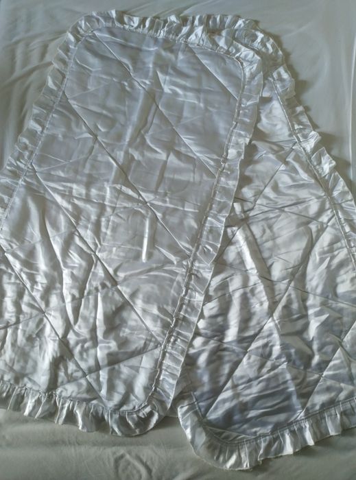 Silk Bedroom Set64740797479683124