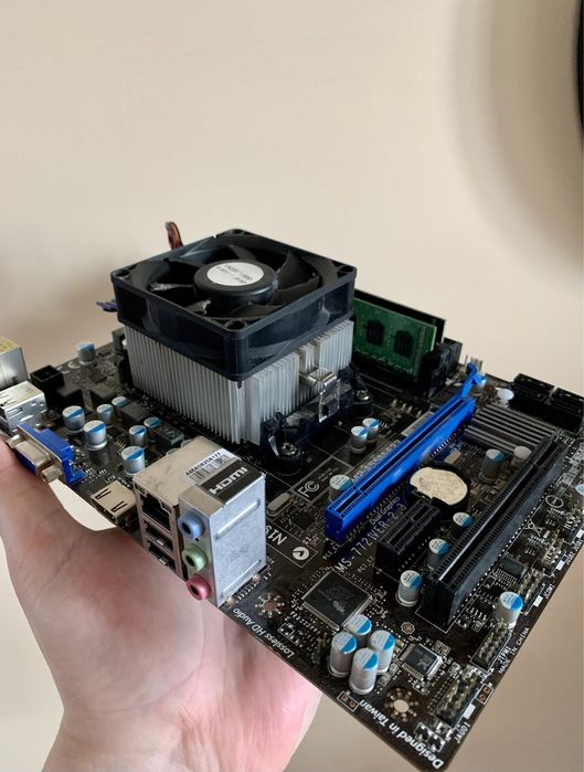 Плата + процесор + пам’ять