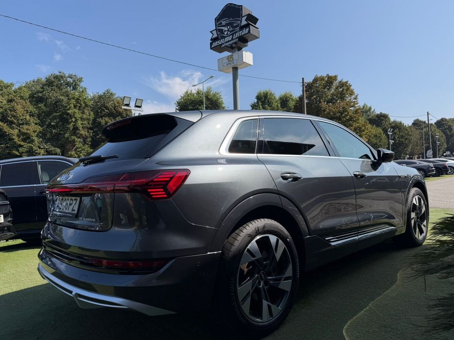 Audi e-tron 55 quattro S line