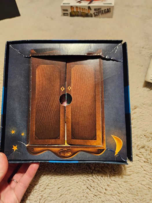 Gra "potwory do szafy"