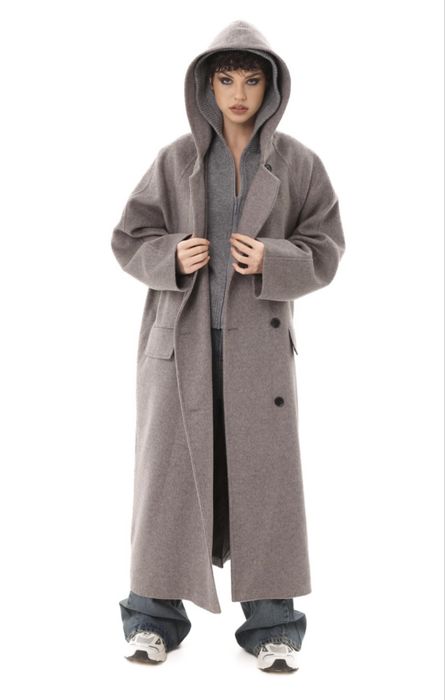 Тепле пальто, з поясом, класичного стилю