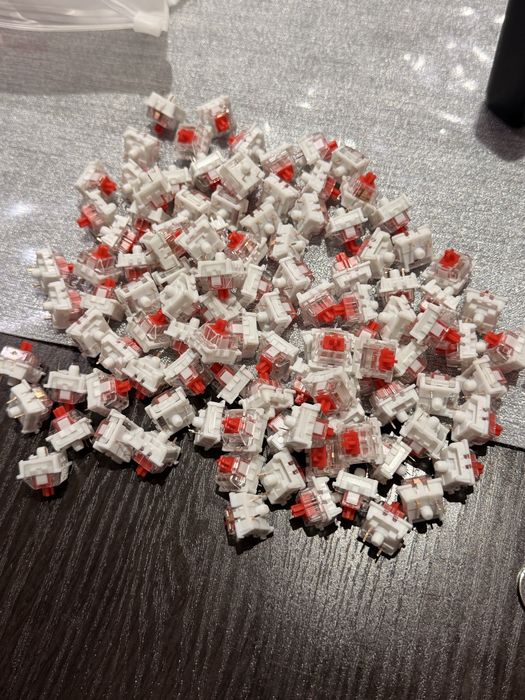 Przelaczniki Outemu Red 110 szt do klawiatury mechanicznej