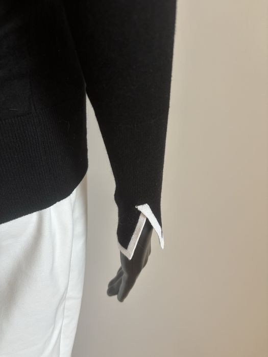 klasyczny elegancki czarny sweter sweterek Zara M Basic dopasowany