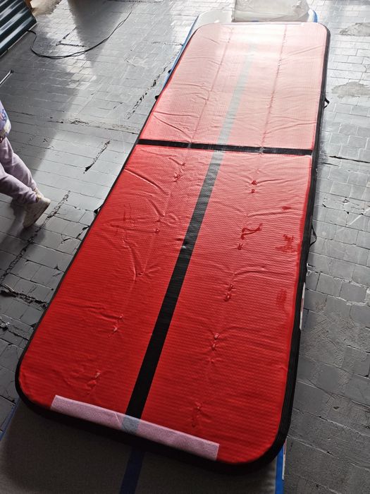 Materac do ćwiczeń dmuchany z pompką elektryczną 3m x 1m