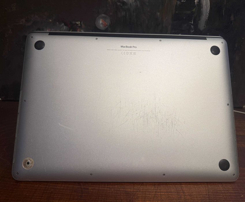 Macbook Pro Mid 2014, 15", SSD 500 GB, RAM 16 GB, i7 2,5 GHz