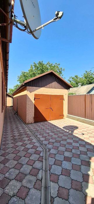 Продается дом  в Центре.