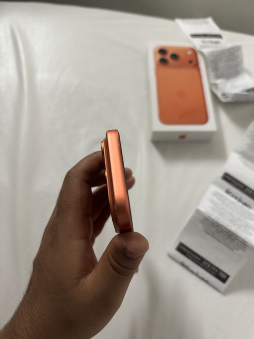 Iphone 17 pro em muito boas condicoes