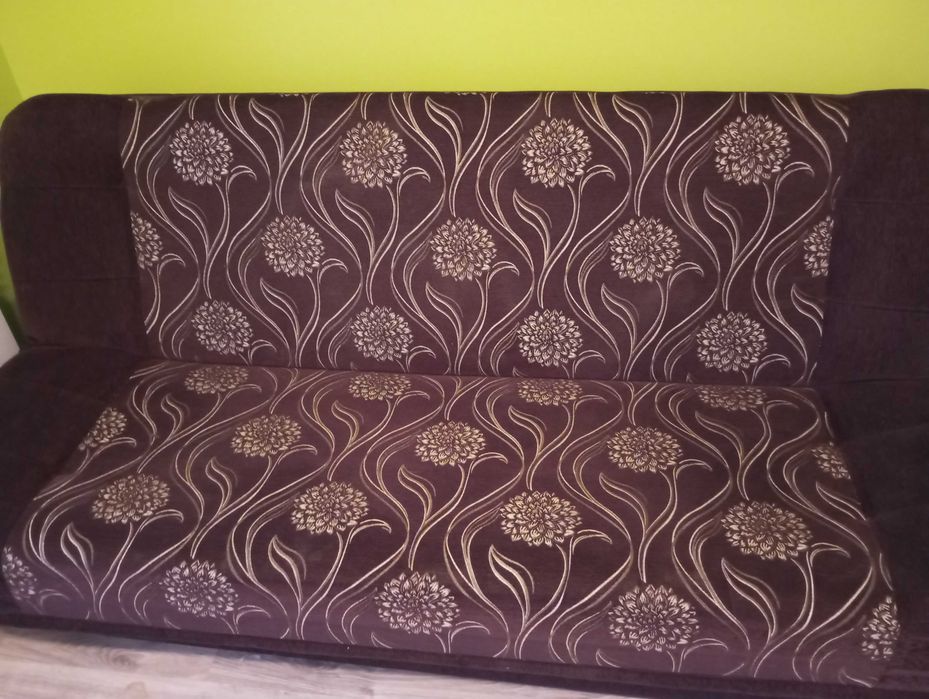 Wersalka/ łóżko. Czyste zadbane