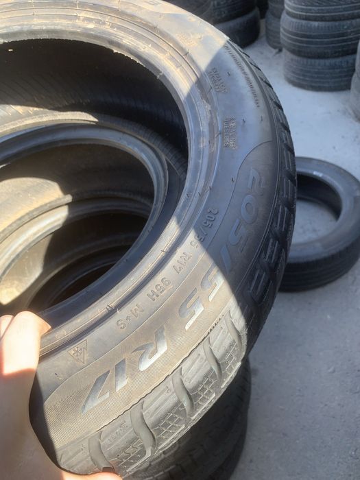 205/55R17 Pirelli Sottozero3 (2шт)