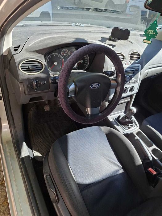 ford focus 2007 - 207000 km