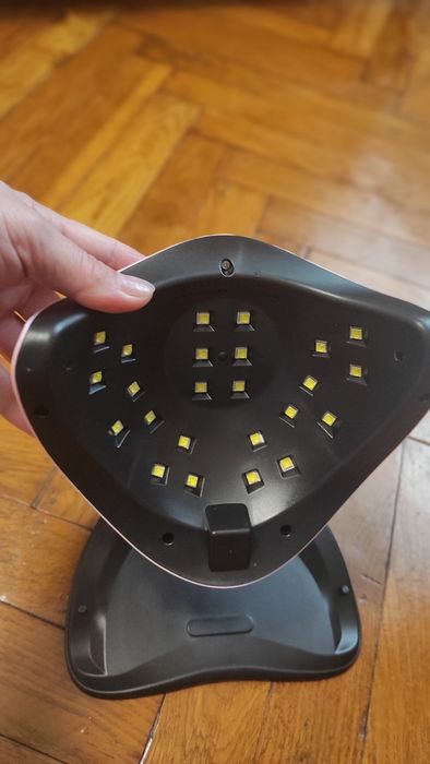 Лампа для манікюру Blueque8T