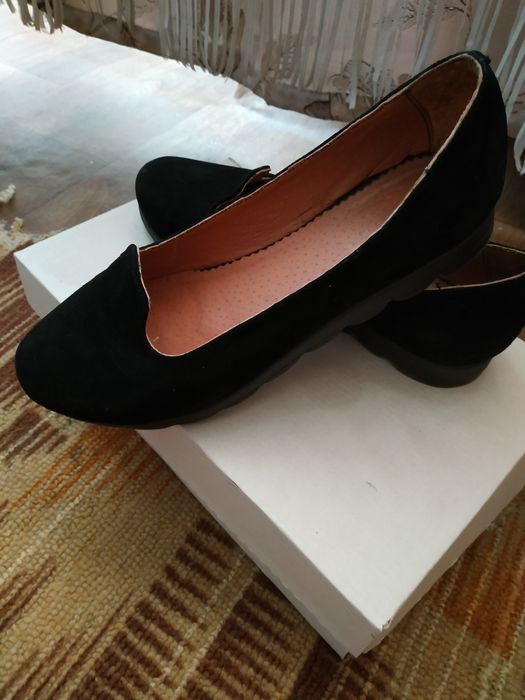 Продам замшевые балетки