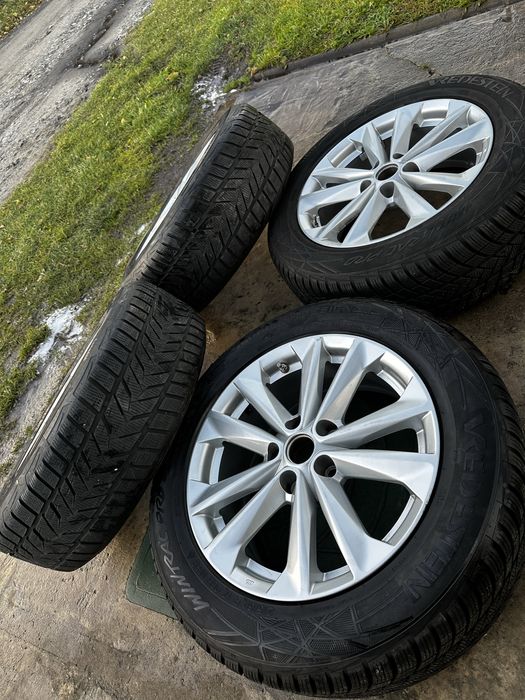 Диски 5/114,3 R17 +Зимові шини Nissan Qasqai Juke Roque X-Trail Kadjar